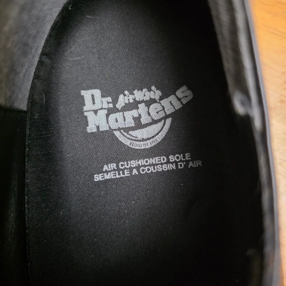 Vintage Dr. Martens 9A51 Oxford Mens 11 Black Leather Square Toe Chunky Lug Goth